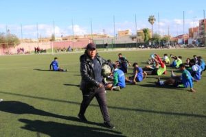 Football Hasnaa Doumi, première coach d’une équipe masculine