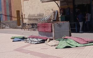العثور على جثة شبه متحللة داخل صندوق افرشة بالقرب من المسجد الاعظم بابن احمد