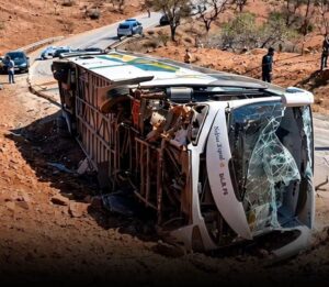 انقلاب حافلة لنقل المسافرين بمنعرجات خطيرة نواحي الحسيمة